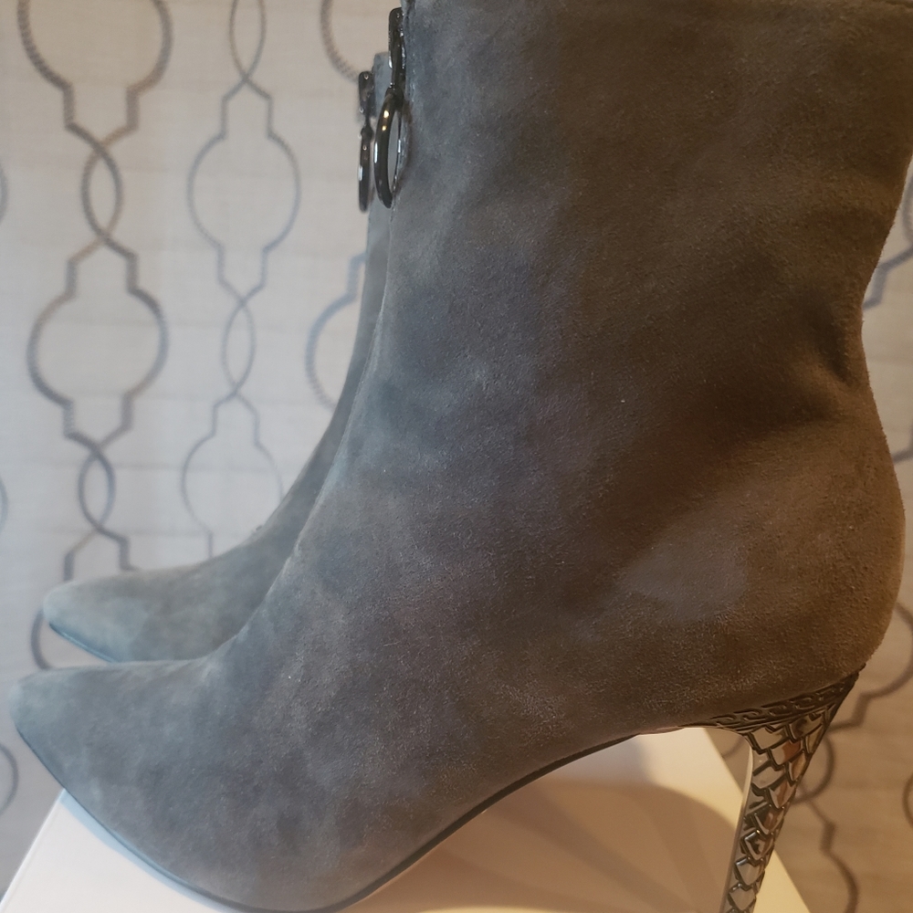 J. Reneé Gray Boots